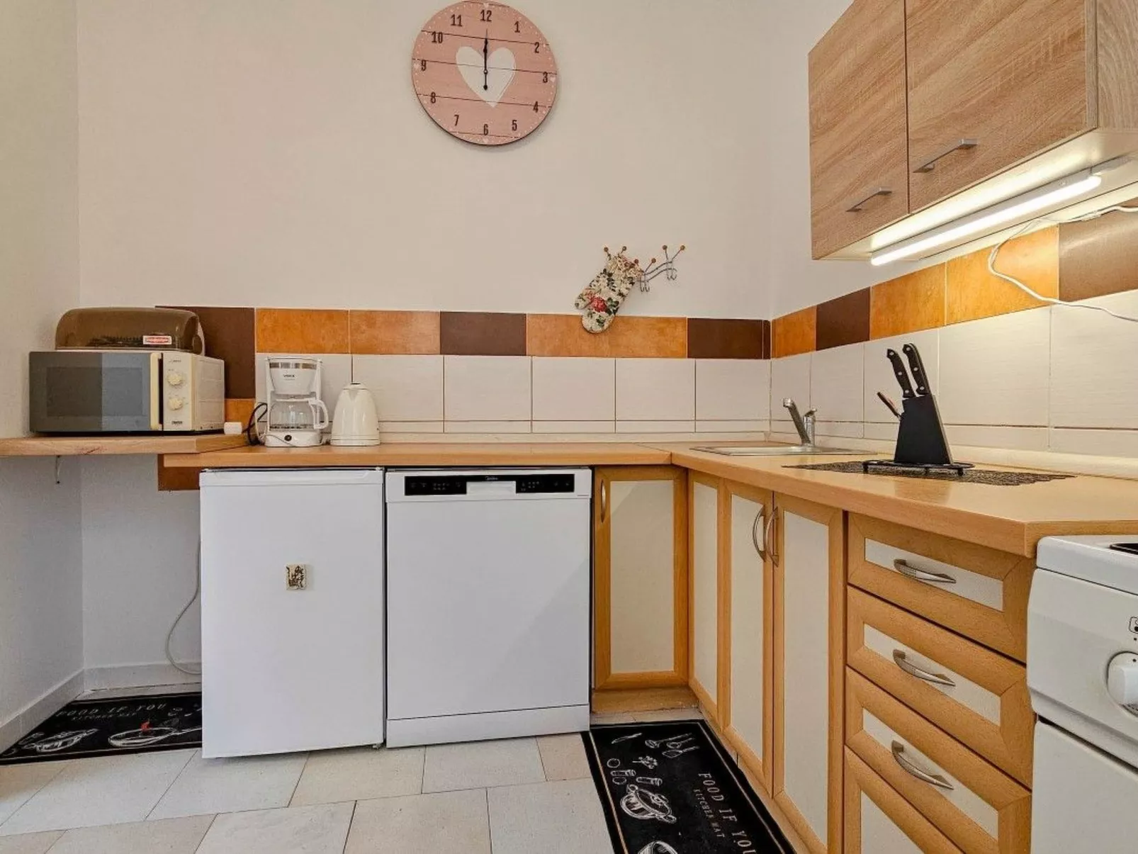 "Pintar 2" direkt am Strand - Binnen