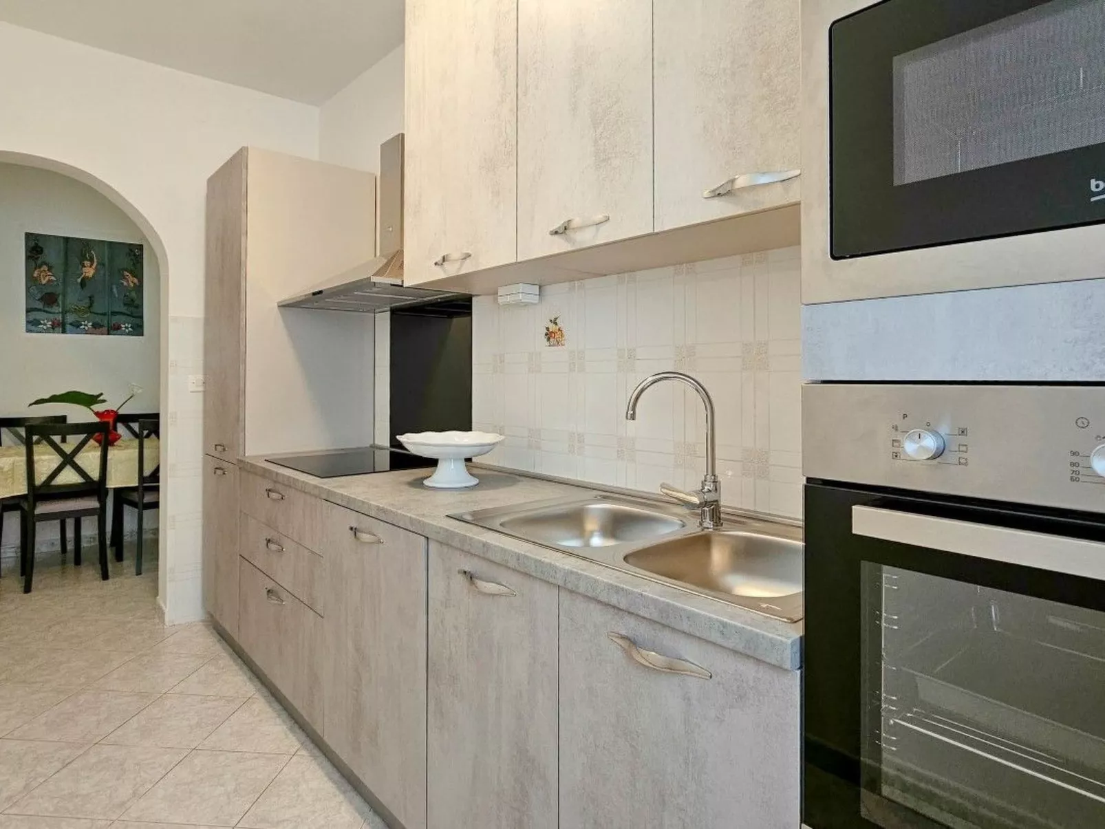 Strandnahes Ferienappartement Pjerina - Binnen