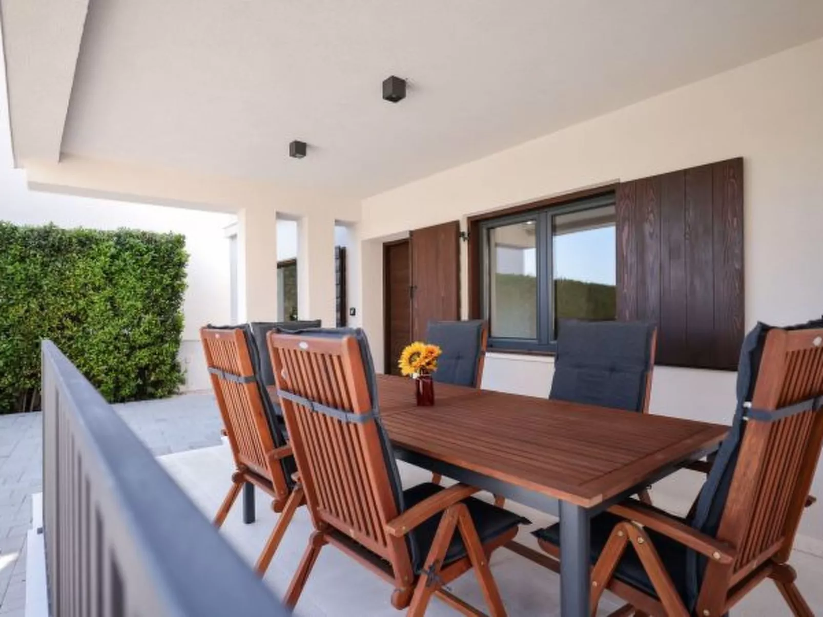 Villa Marta with heated pool and traditional taver - Image-tags.info