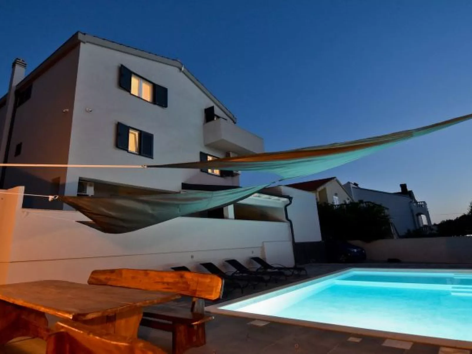 Villa Pinia with pool, Zadar - Image-tags.info
