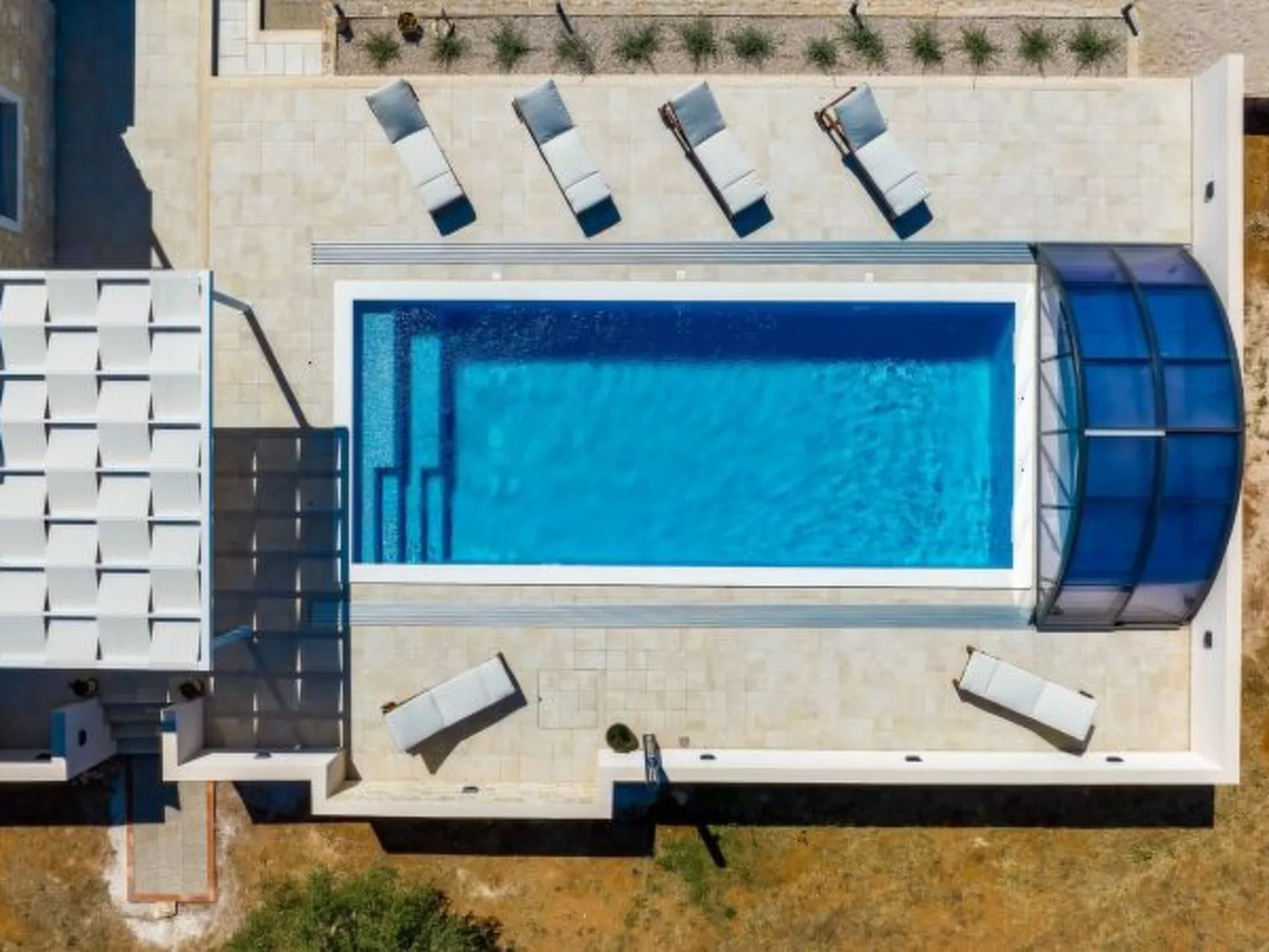 Villa Andamalu with heated pool - Image-tags.info
