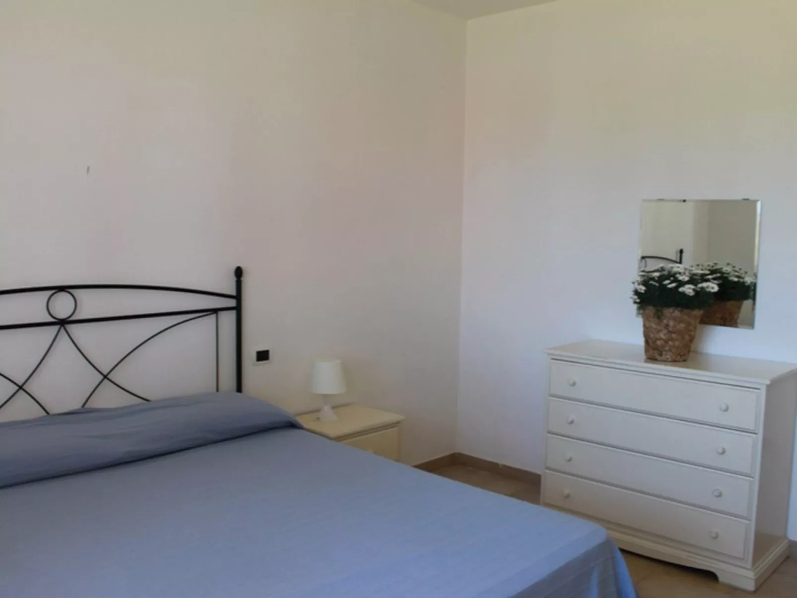 Unterkunft im Erdgeschoss, überdachte Terrasse, Schwimmbad - Binnen