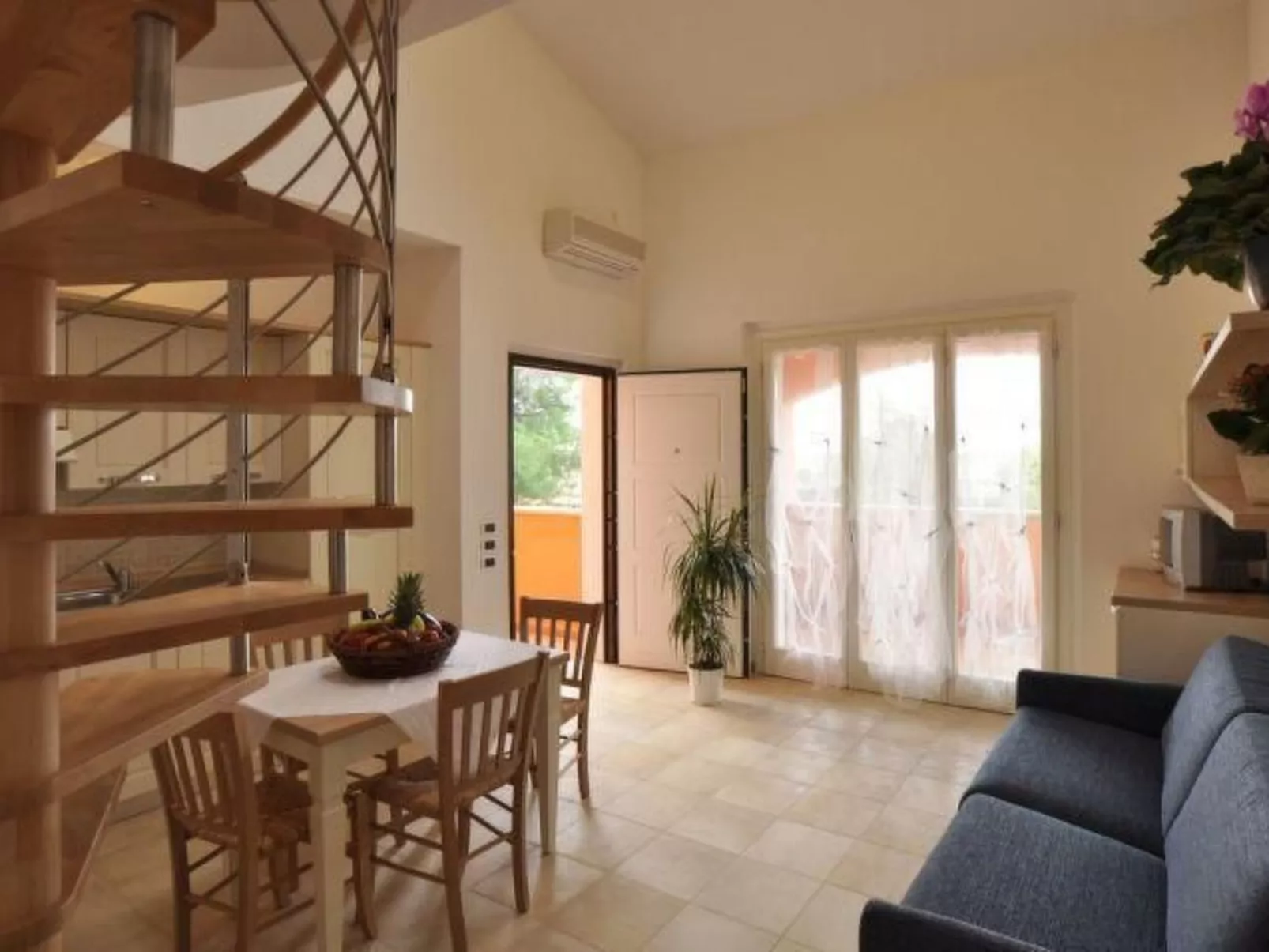 Unterkunft für 7 Personen mit AC, Schwimmbad, in der Nähe des Meeres - Binnen