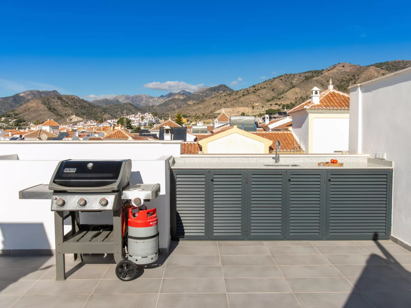 Nerja centrally located - Buiten