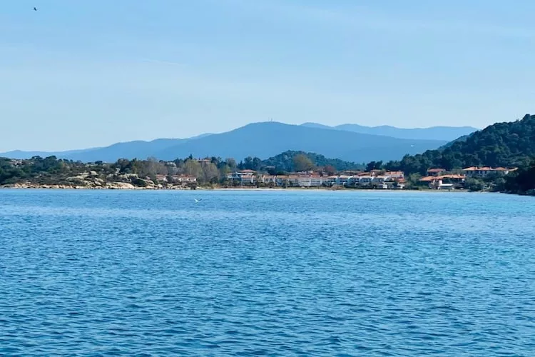 Acrotel Porto Brava Luxury Villas Ormos Panagias 3-bedroom villa 2 - 6 pax - Waterzicht