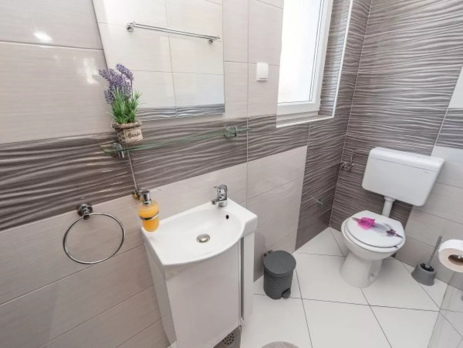 Beachside Holiday House Anamarija - Image-tags.info