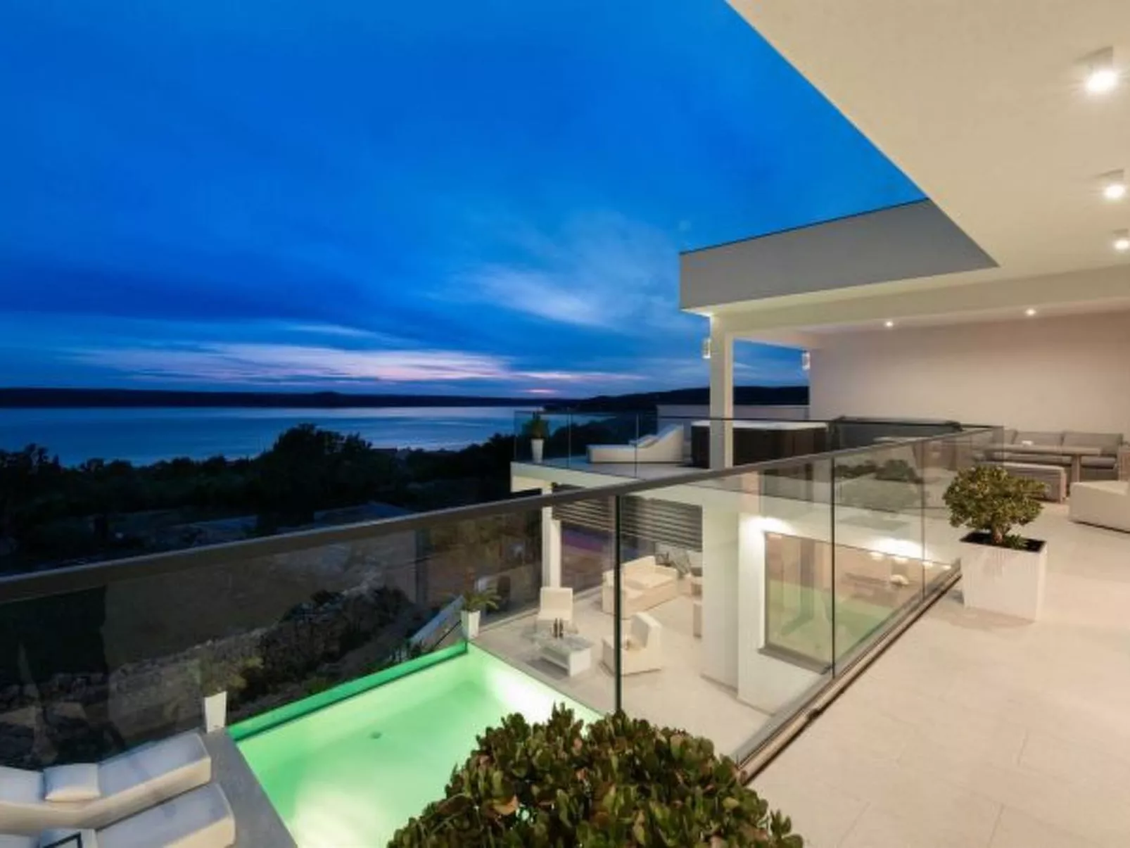 Luxury Villa Michele with infinity pool - Image-tags.info