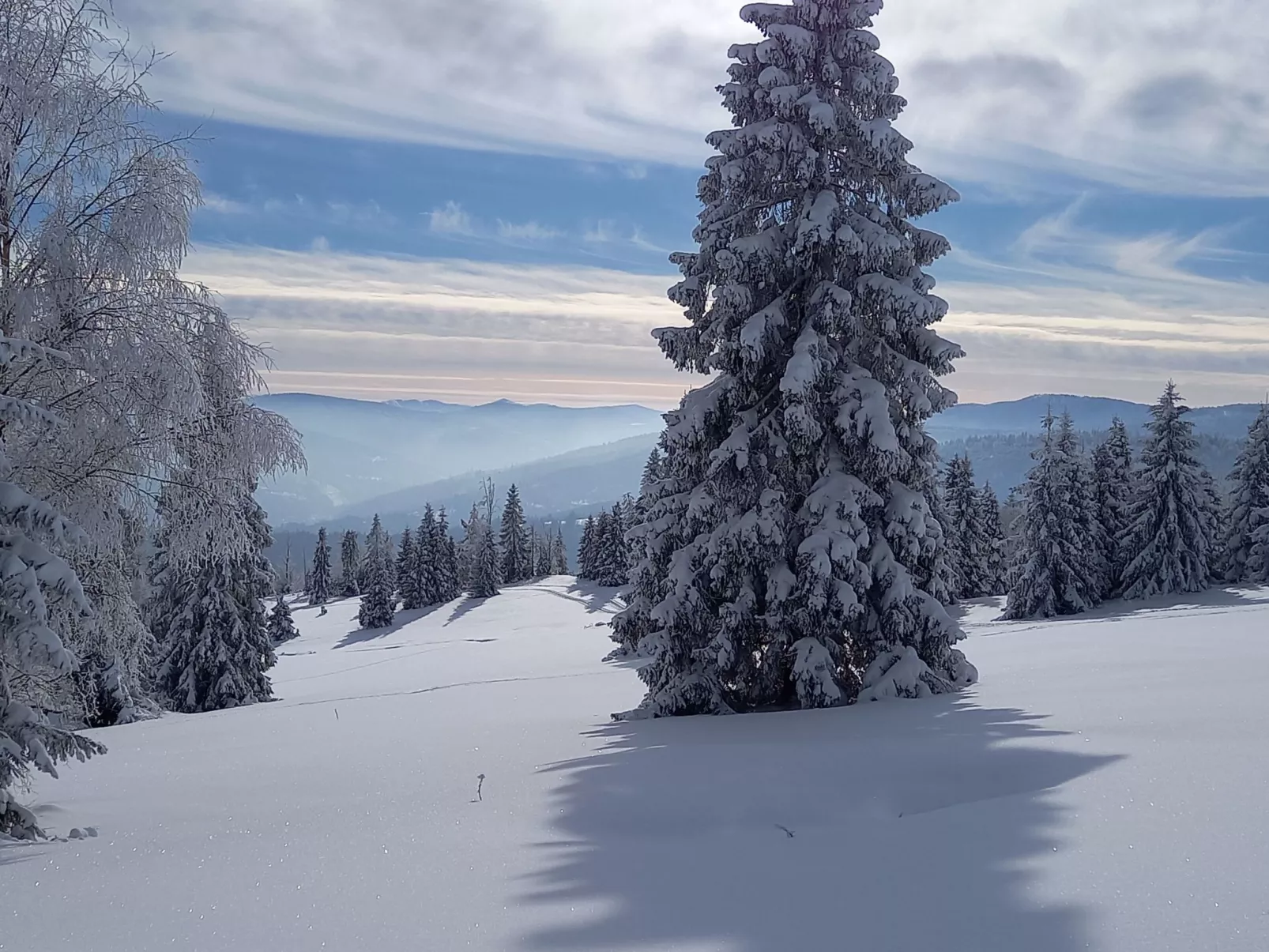 In den Bergen, Villa mit Panoramaterrasse - Buiten