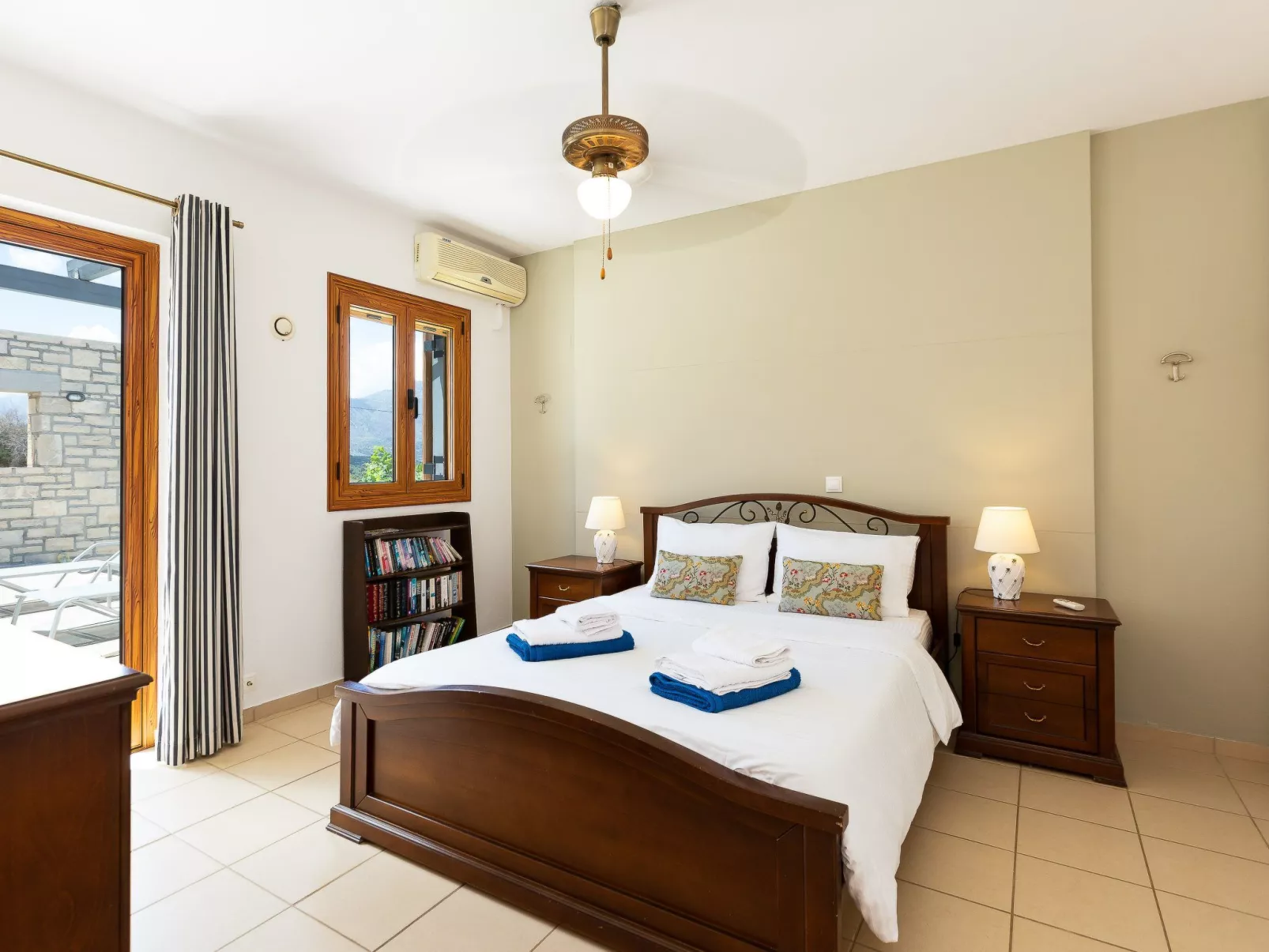 Villa Ypsilon - Image-tags.info