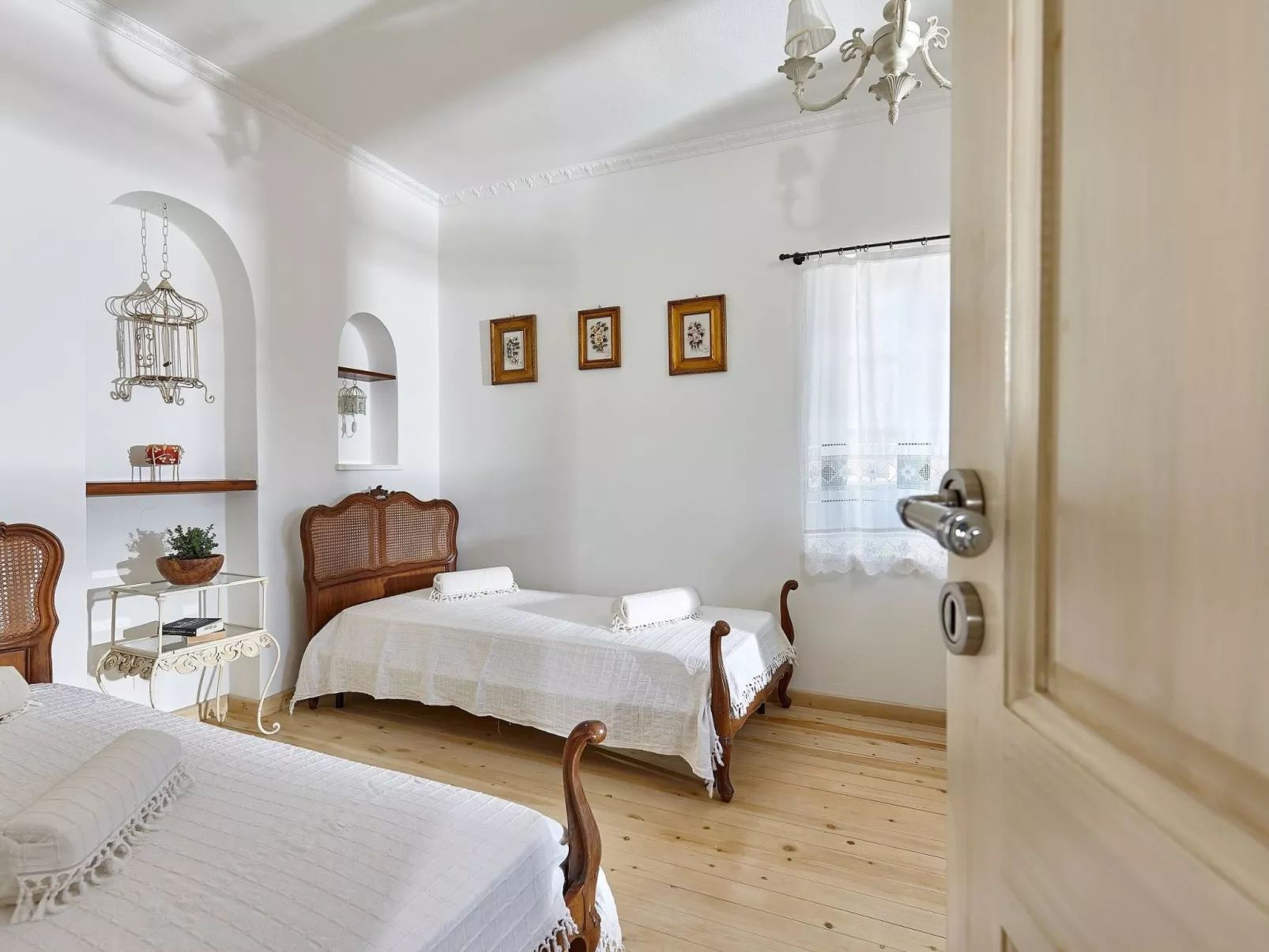 Orelia - Image-tags.info