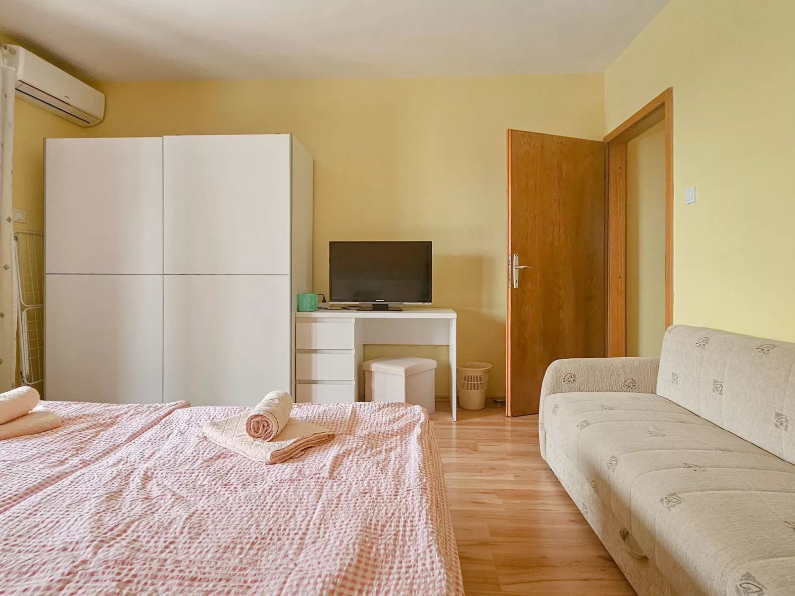 Wohnung "Aurelio" mit Terrasse - Binnen