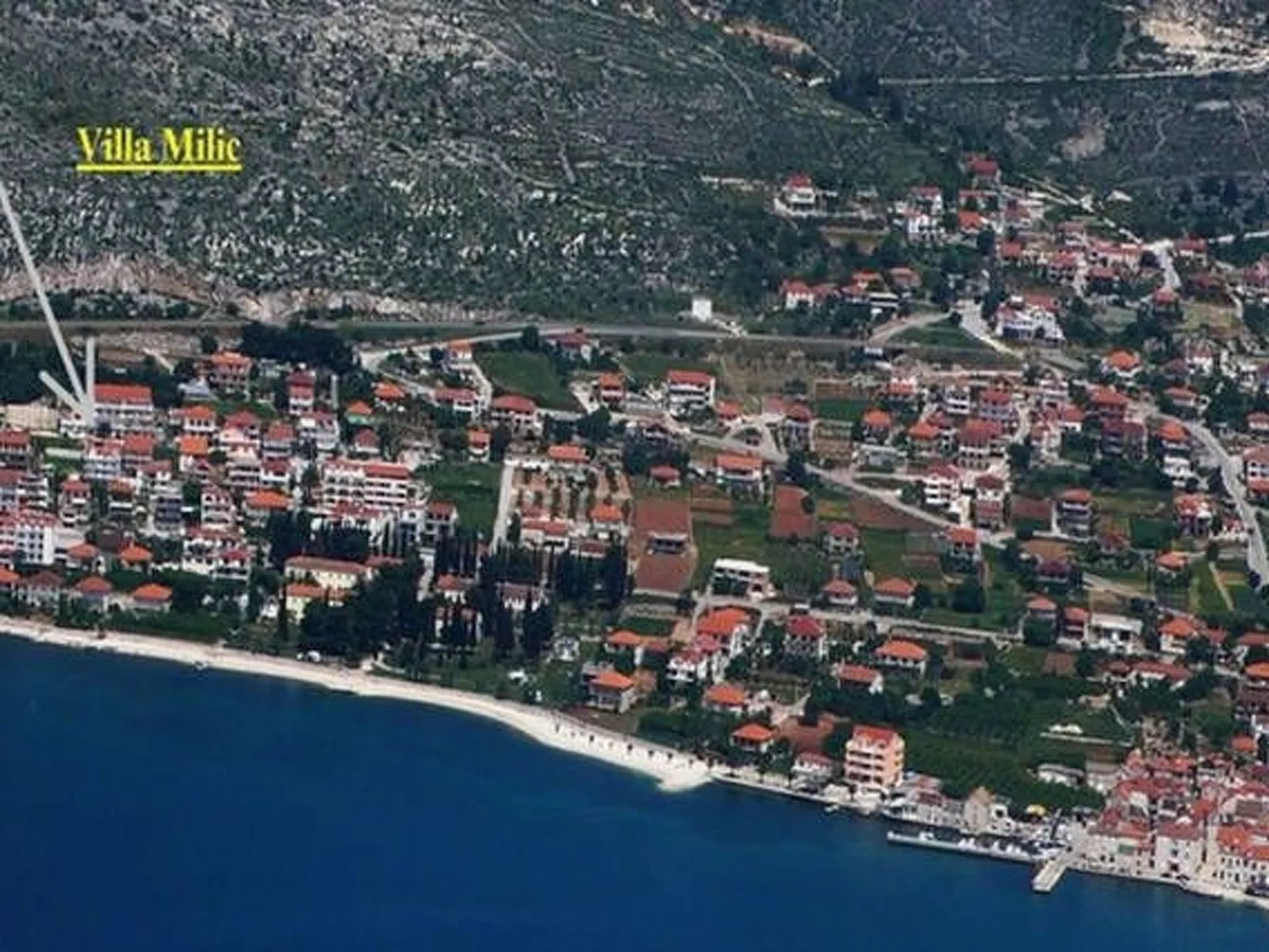 2. Etage Doppelbettzimmer ca.  20m² mit Balkon und Panoramameerblick Villa Mili - Buiten