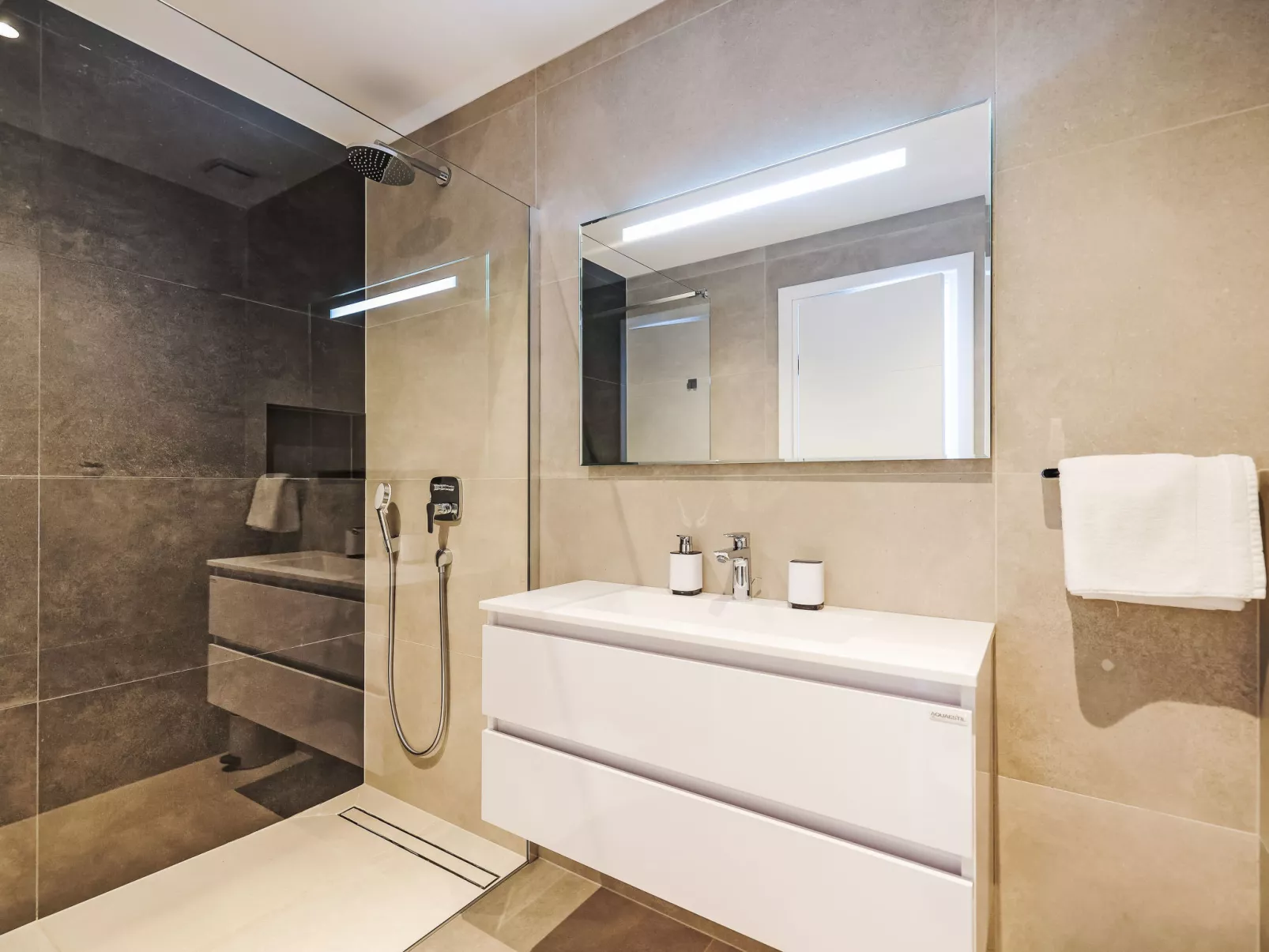 Magic Sky 2 - Binnen