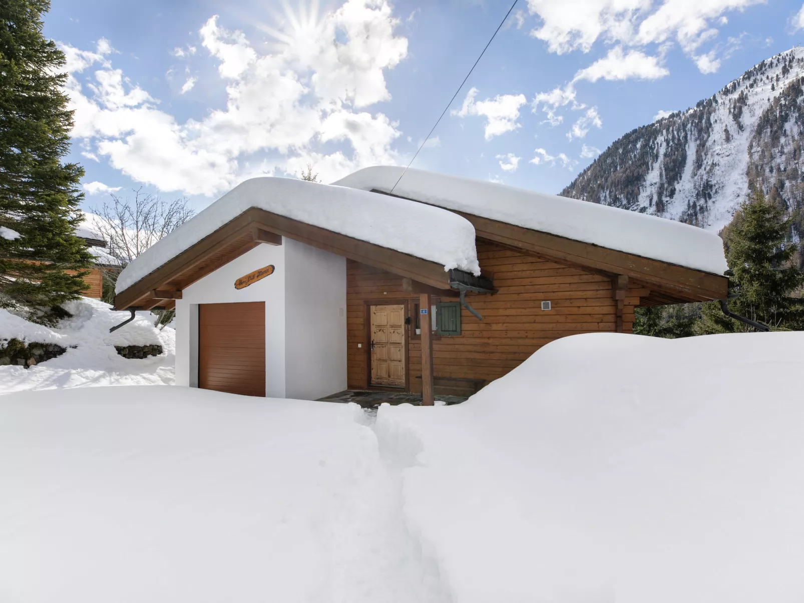 Veni, Vidi, Mansi - Buiten