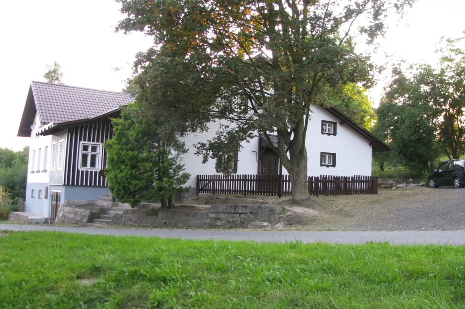Chalet Nisou 3 - Buitenkant zomer