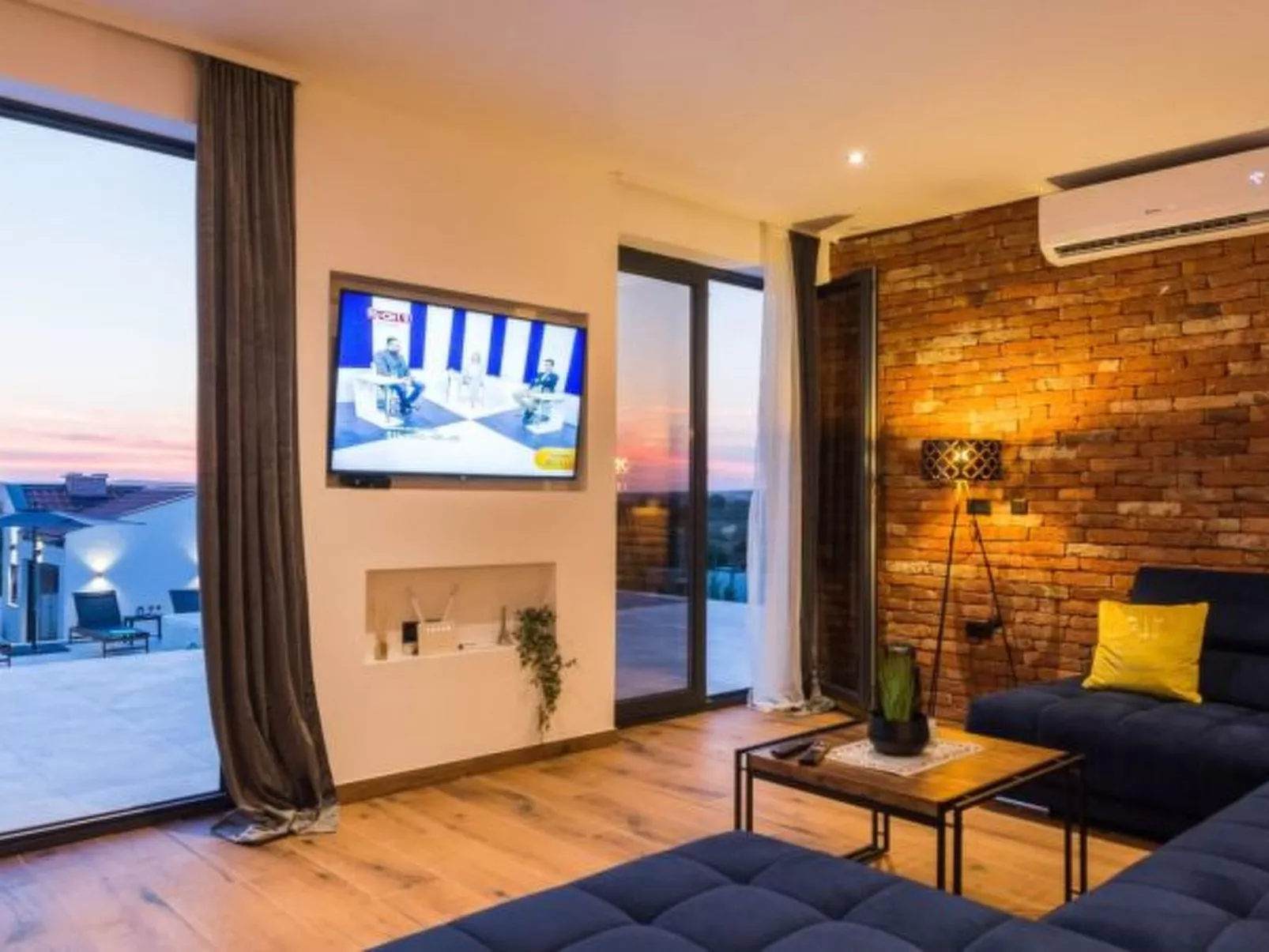 Beautiful villa Lara in Vrana with pool - Image-tags.info