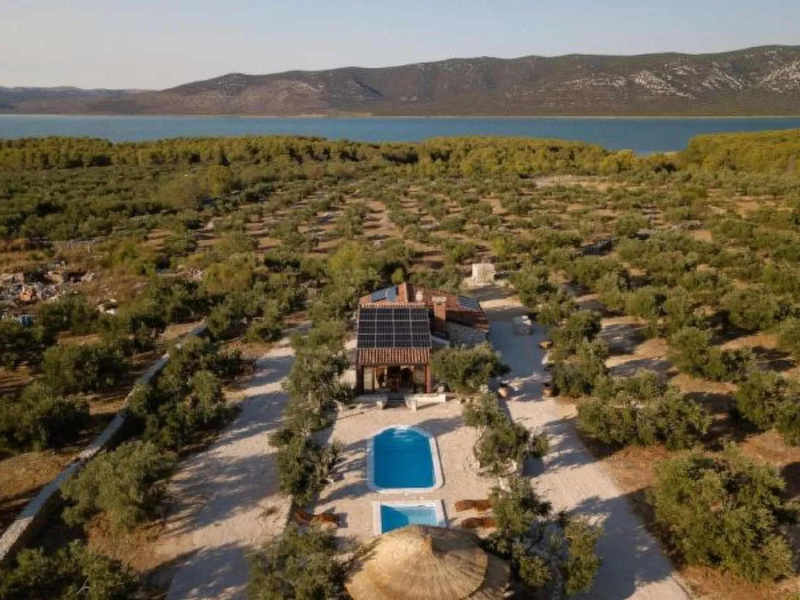 Eco Villa Solus with pool - Image-tags.info