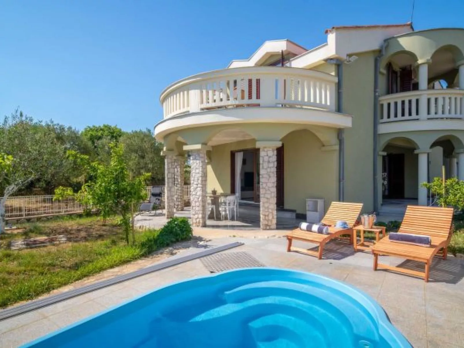 Charming Villa Rea, 8+2 with heated pool - Image-tags.info