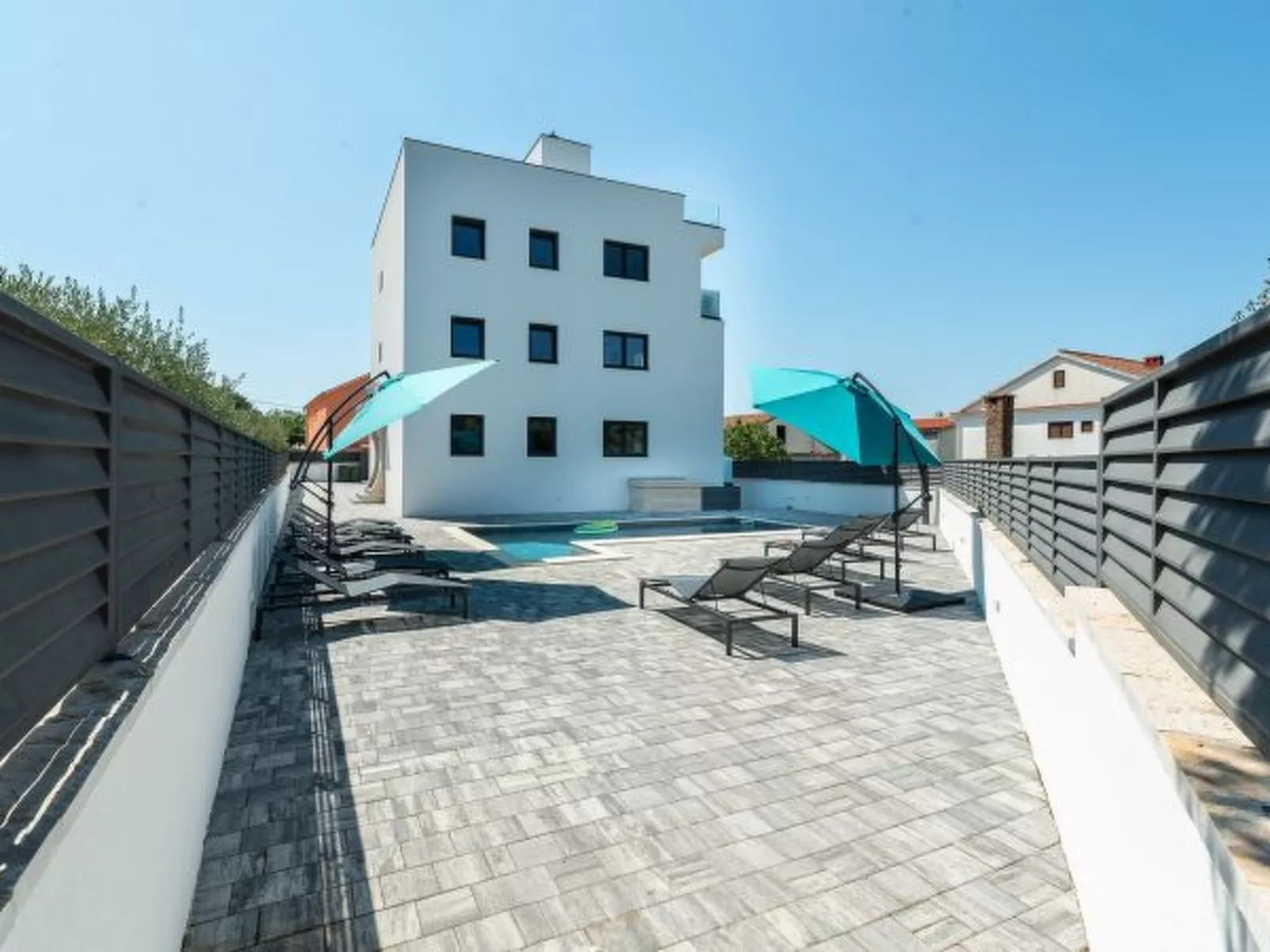 Villa Div with heated pool, Penthouse Apt. No.3 - Image-tags.info