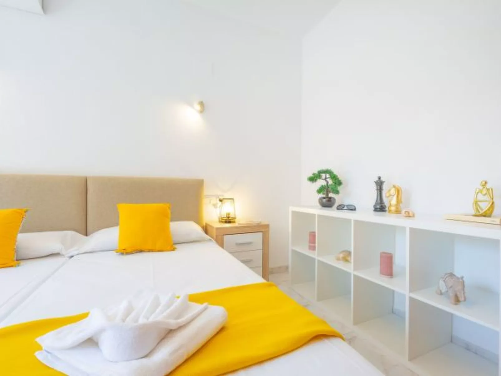 Villa Mona - PlusHolidays - Image-tags.info