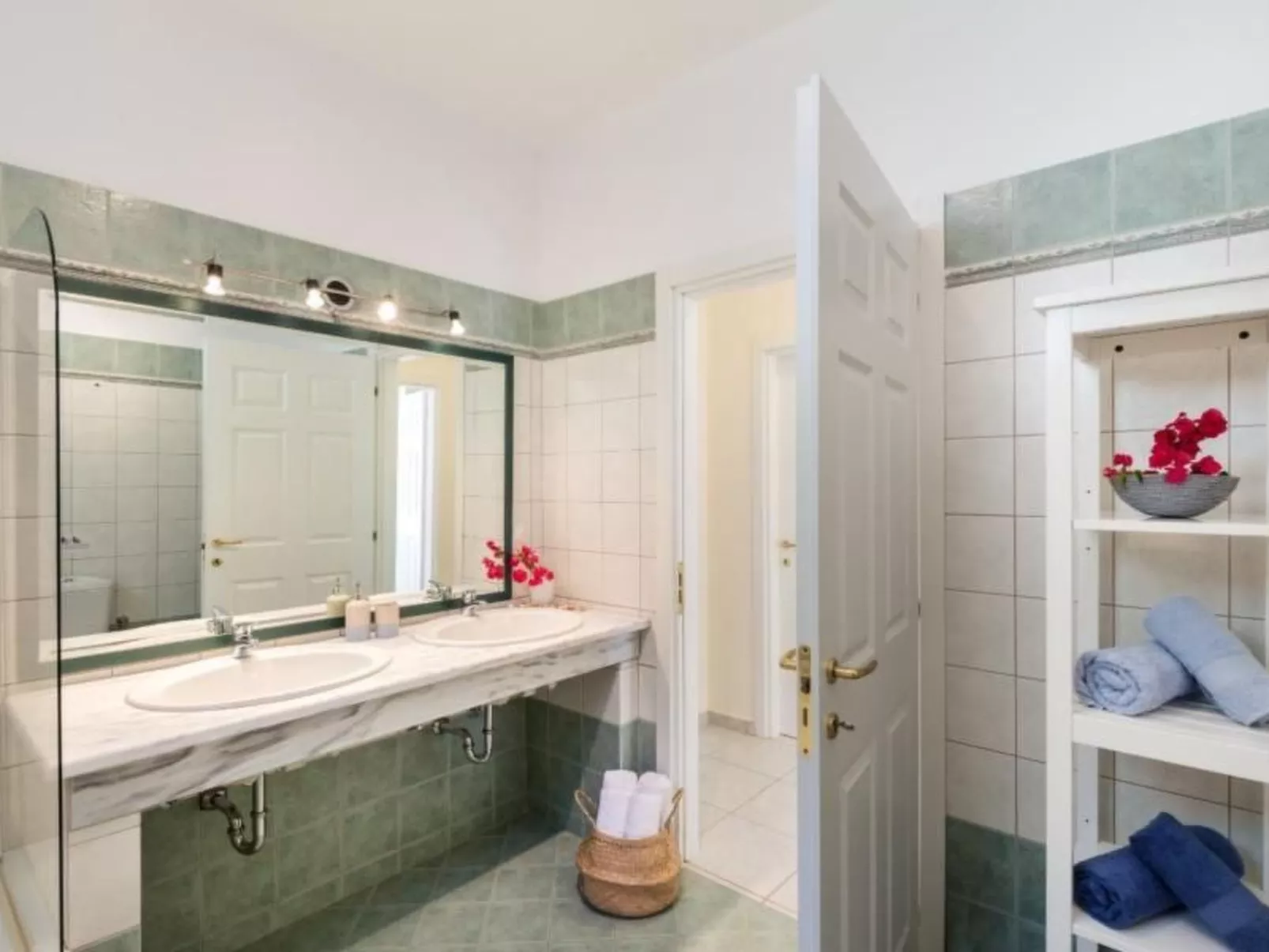 Kissakas Villas (4 gruppierte Villen) - Binnen