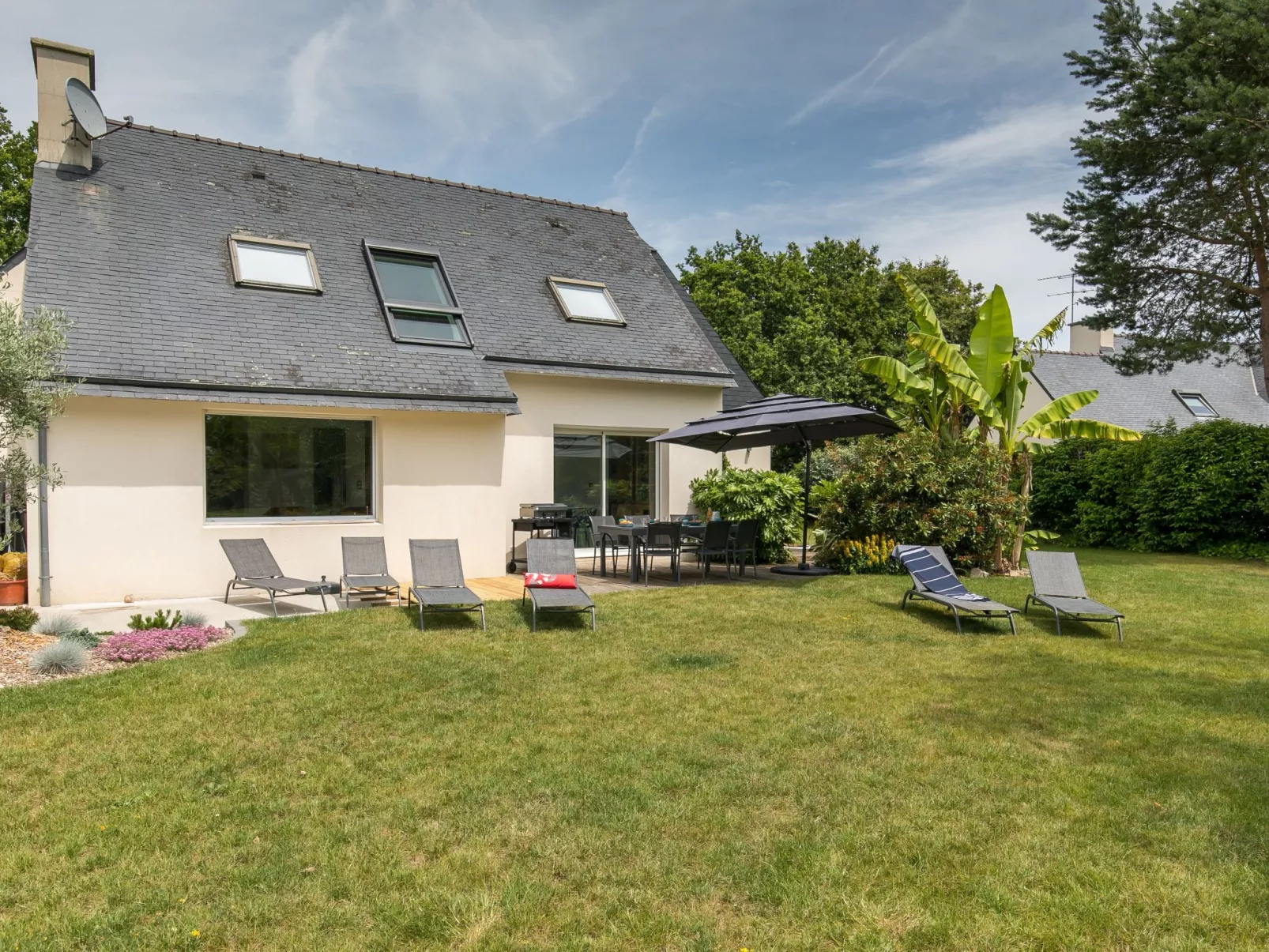 L'échappée - Buiten