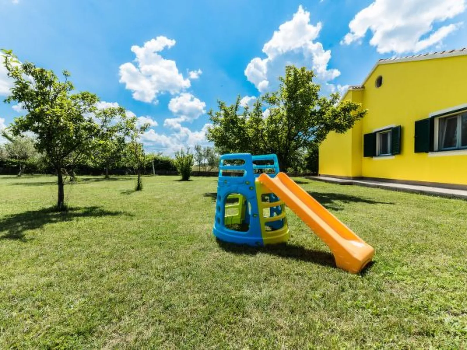 Villa Ana with large pool - Image-tags.info