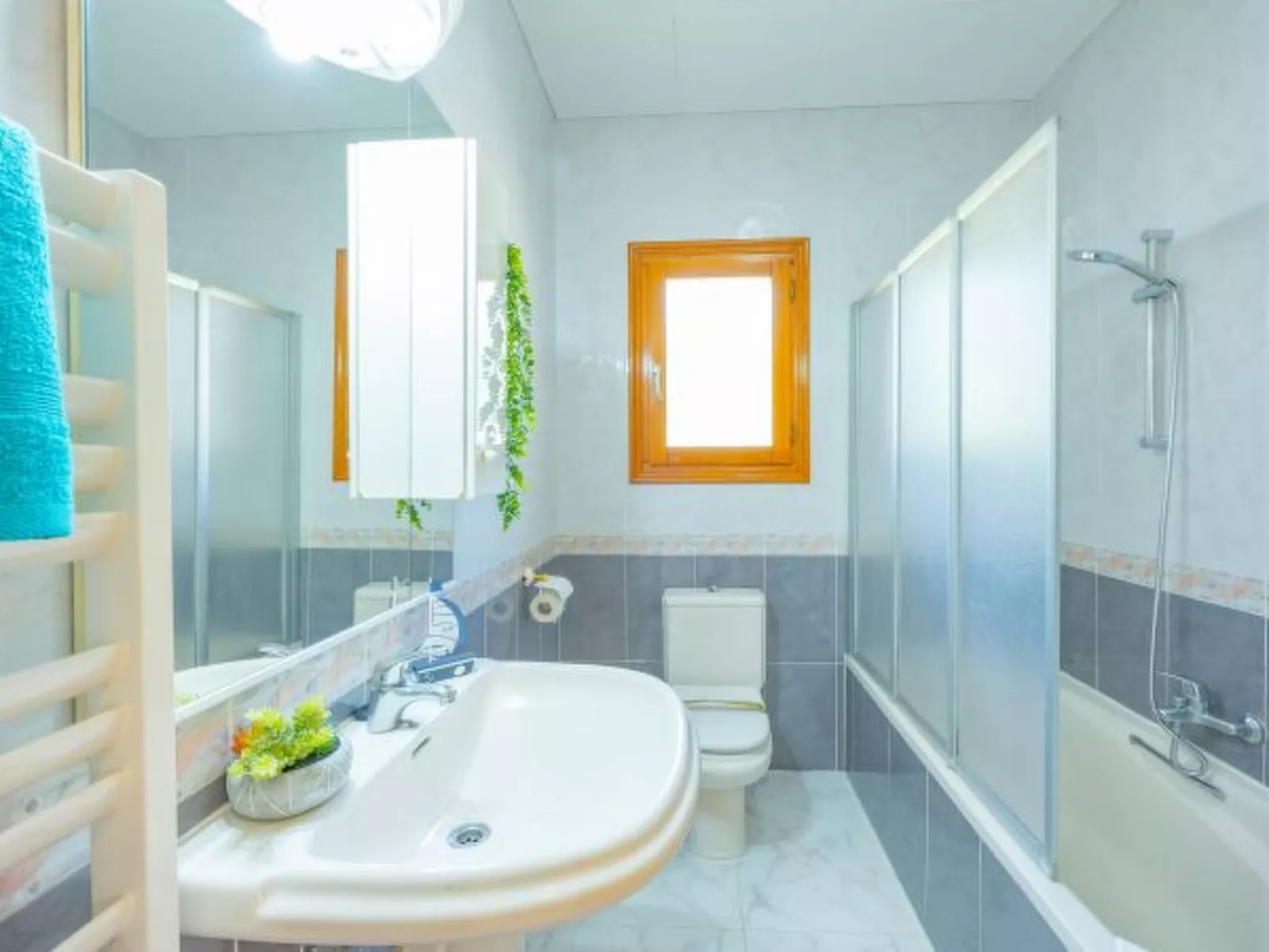 Villa Mona - PlusHolidays - Image-tags.info