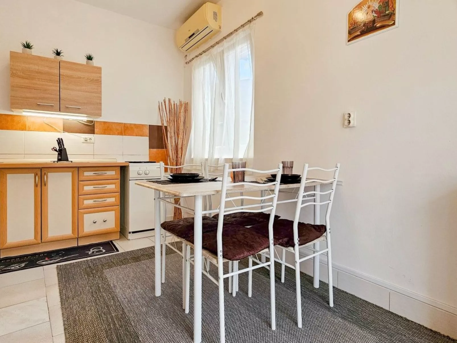 "Pintar 2" direkt am Strand - Binnen