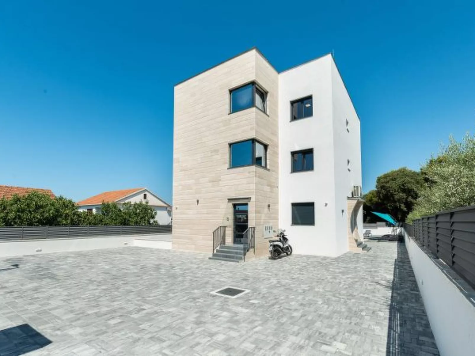 Villa Div with heated pool, Penthouse Apt. No.3 - Image-tags.info