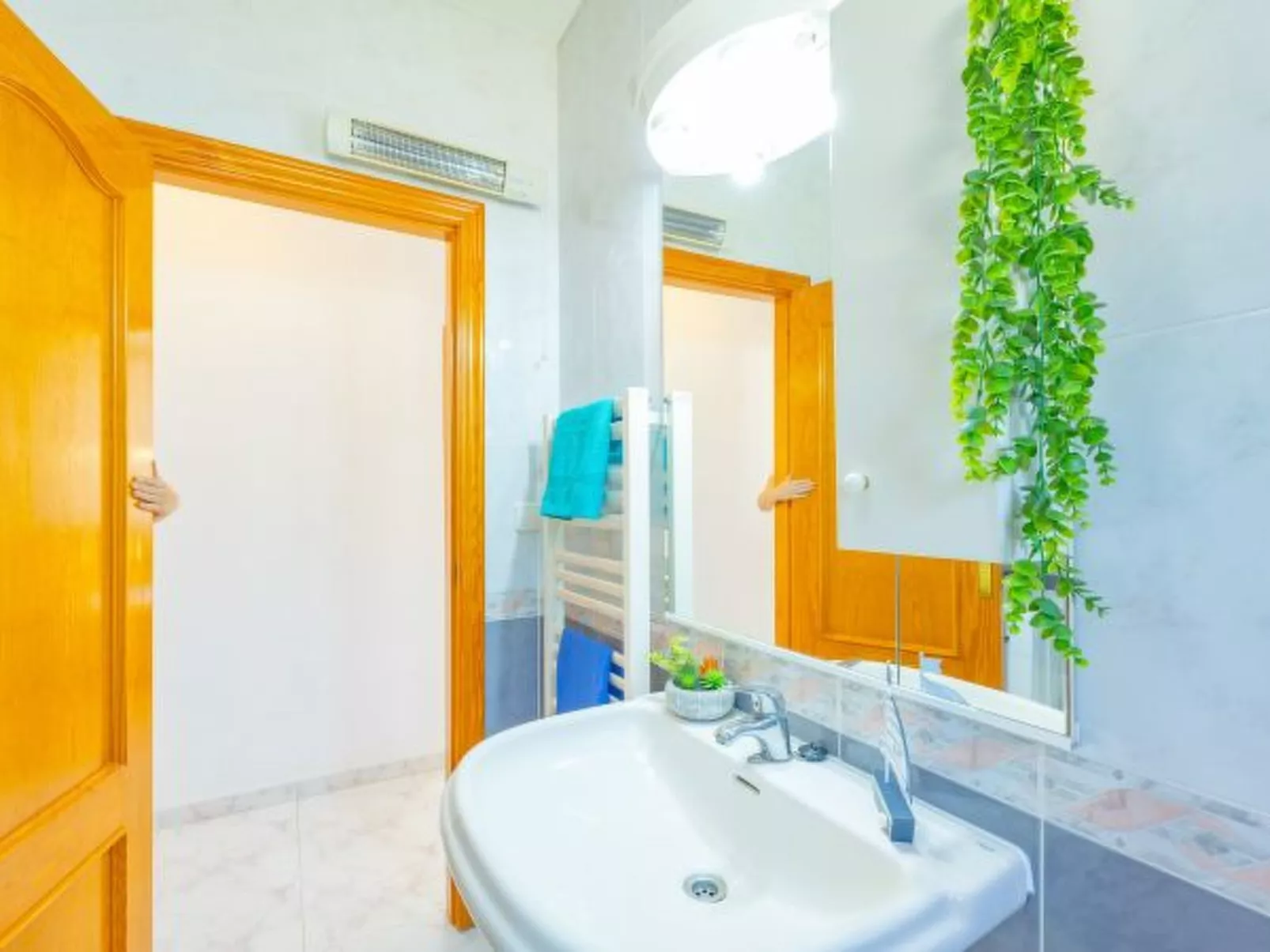 Villa Mona - PlusHolidays - Image-tags.info