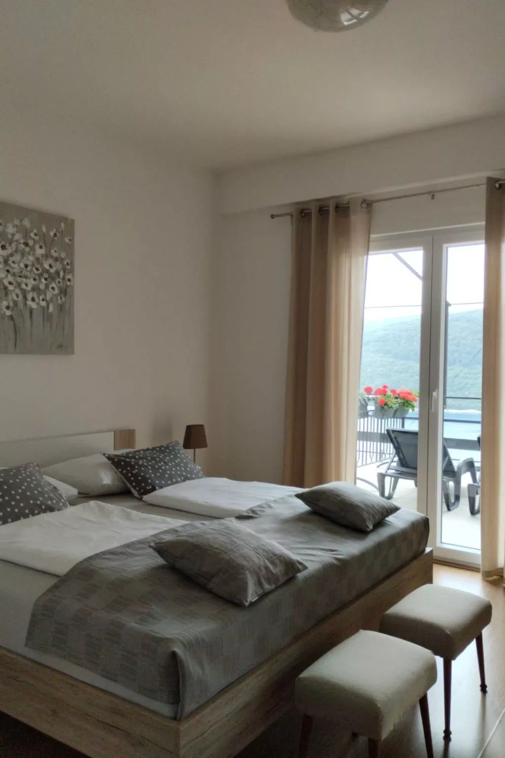 Appartement Bruna mit Terrasse und Meerblick - Binnen