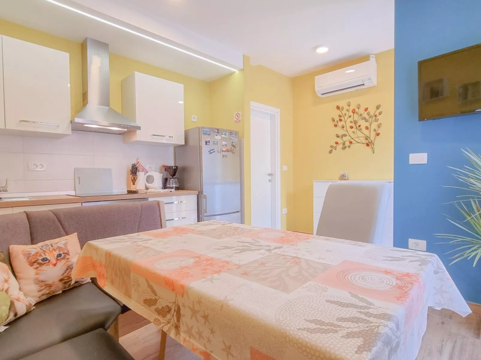 Für 4 Personen ca. 50 m&sup2; in Novigrad, Adriaküste Kroatien (Westküste von I - Binnen