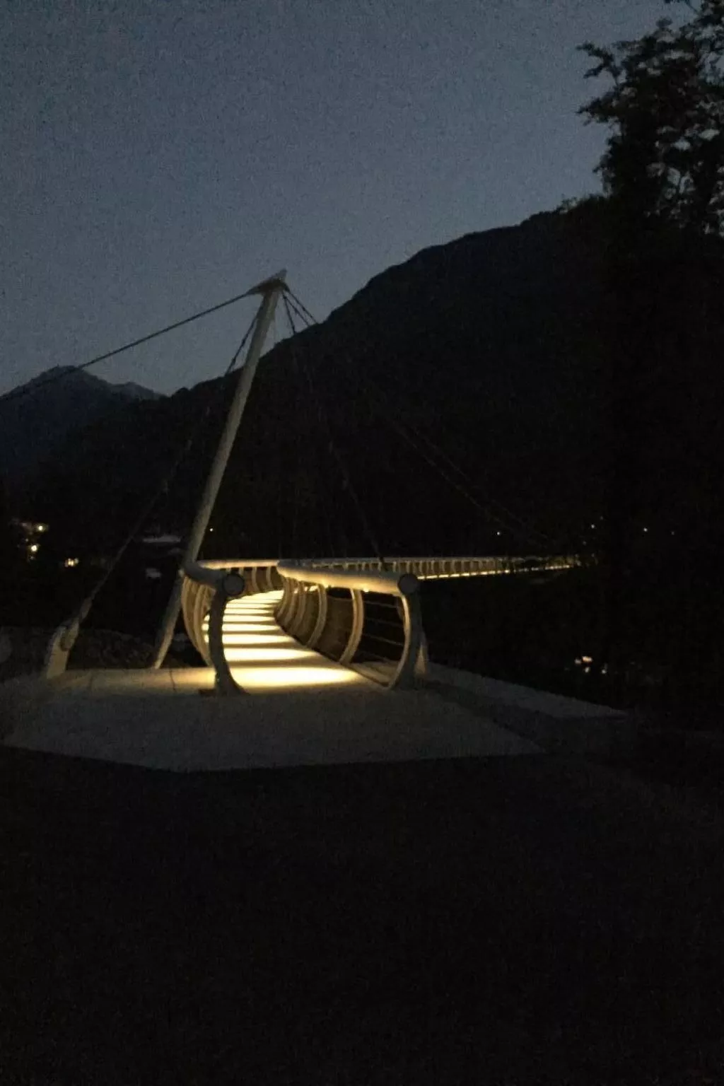 Rustico di vacanza nel nucleo di Moghegno - Buiten