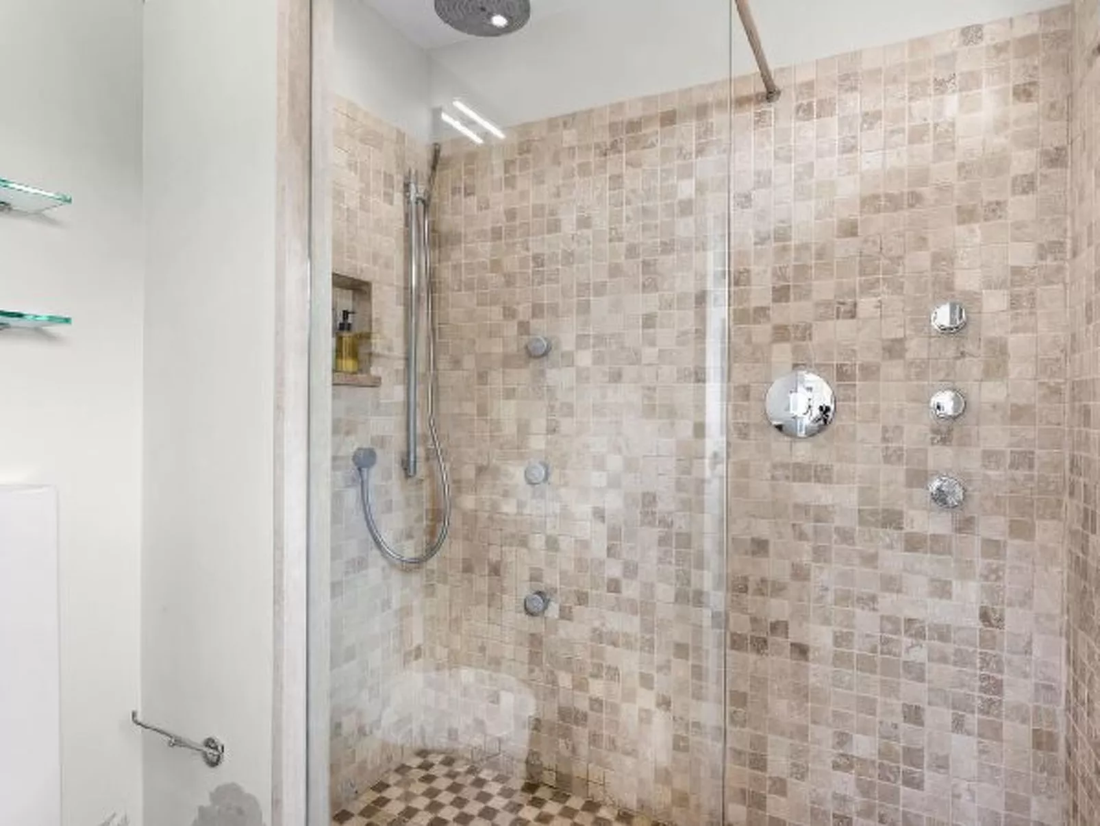 Villa Moai - PlusHolidays - Image-tags.info