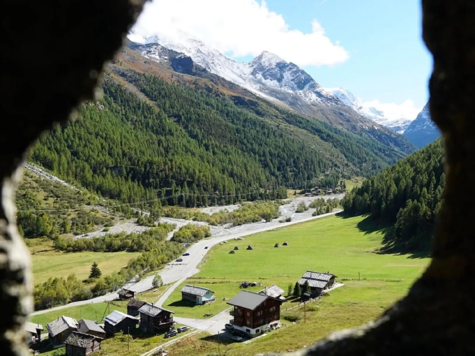 Chalet Le Murmure du Torrent - Buiten