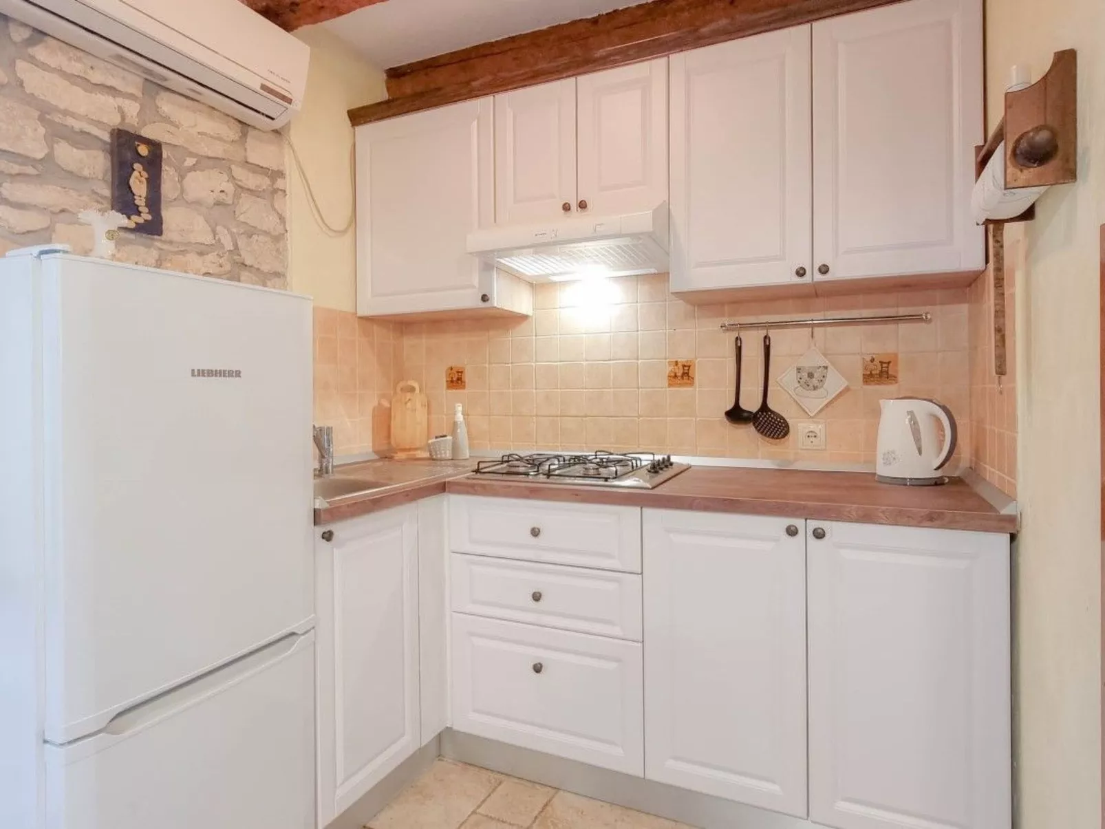 Für 2 Personen ca. 30 m&sup2; in Novigrad, Adriaküste Kroatien (Westküste von I - Binnen