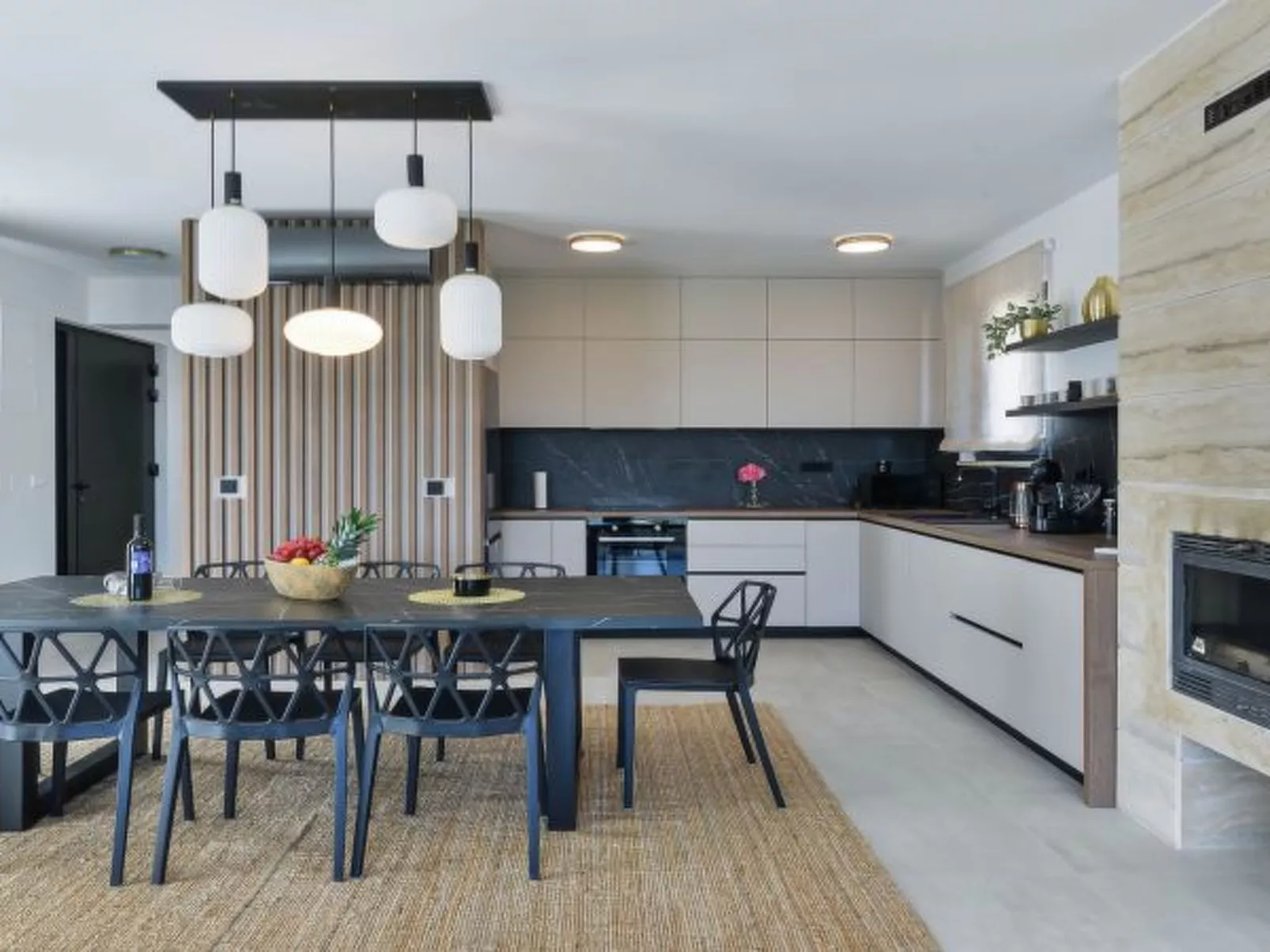 Villa Zariva with pool and panoramic mountain and - Image-tags.info