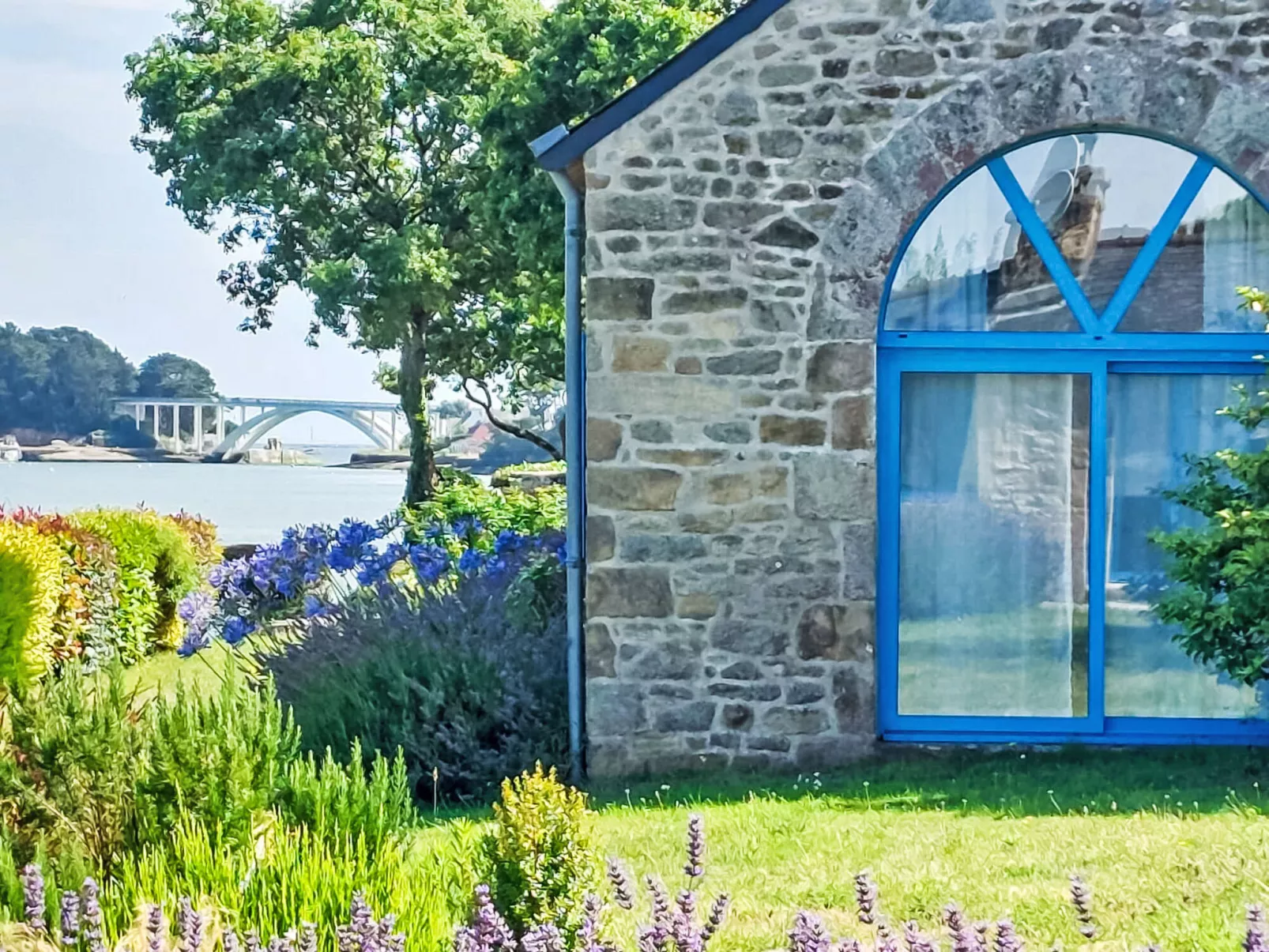 Pen Er Hoët - Buiten