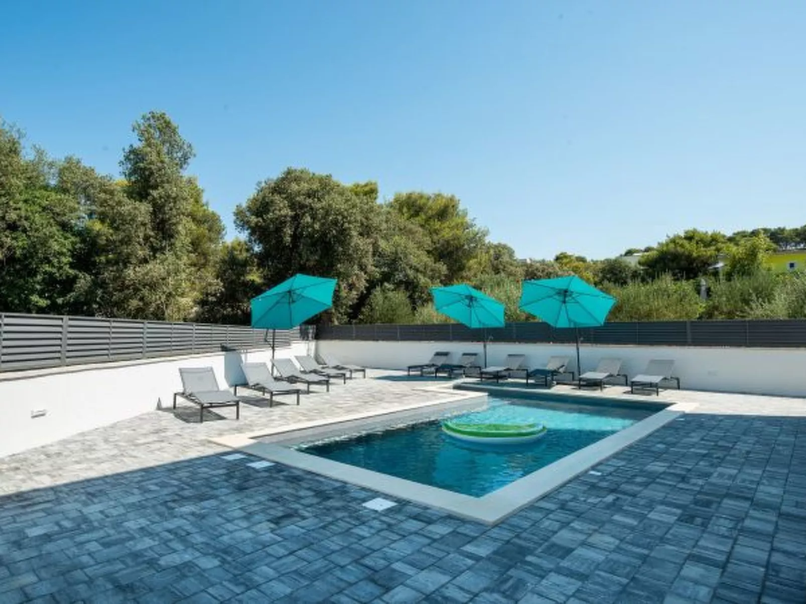 Villa Div with heated pool, Penthouse Apt. No.3 - Image-tags.info