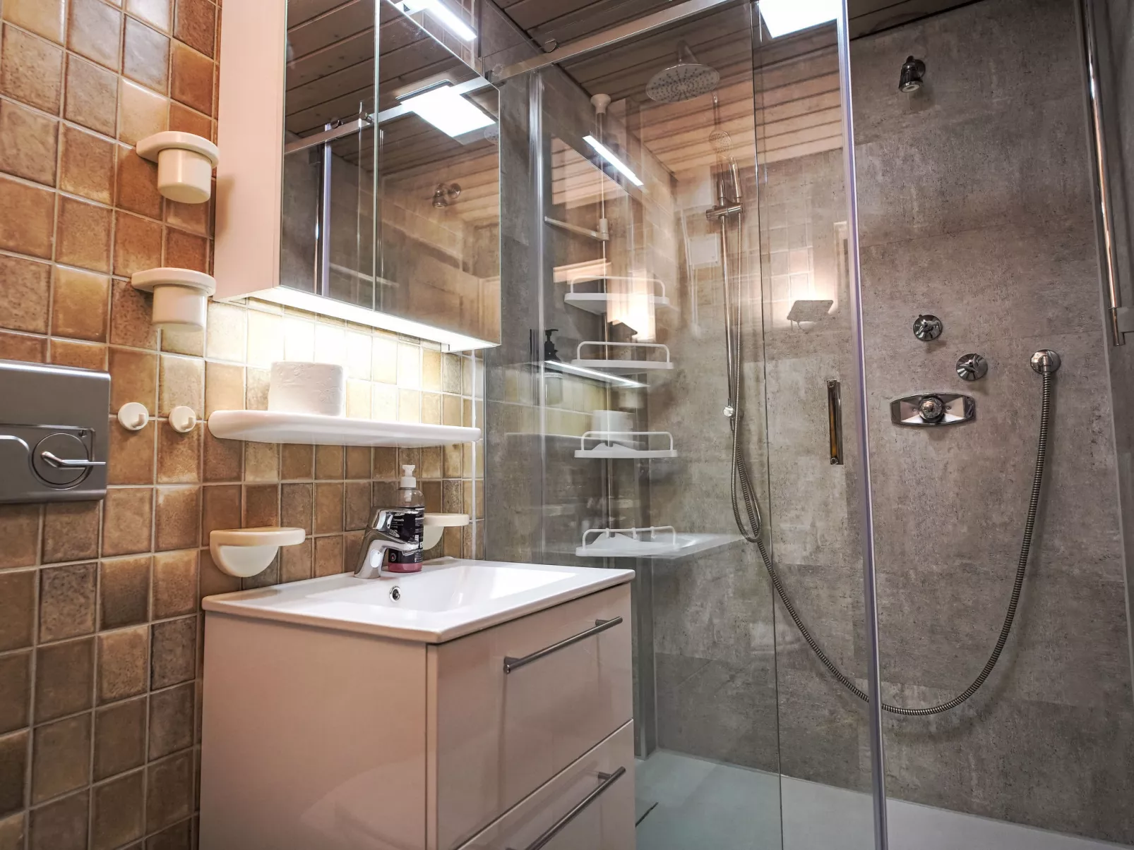 Schwarzwaldhof mit Pool & Sauna - Binnen