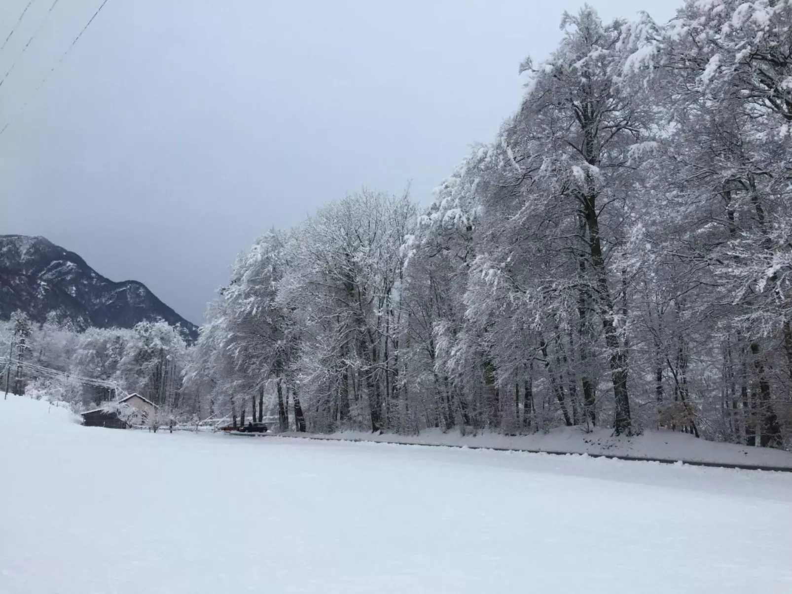 Rustico di vacanza nel nucleo di Moghegno - Buiten