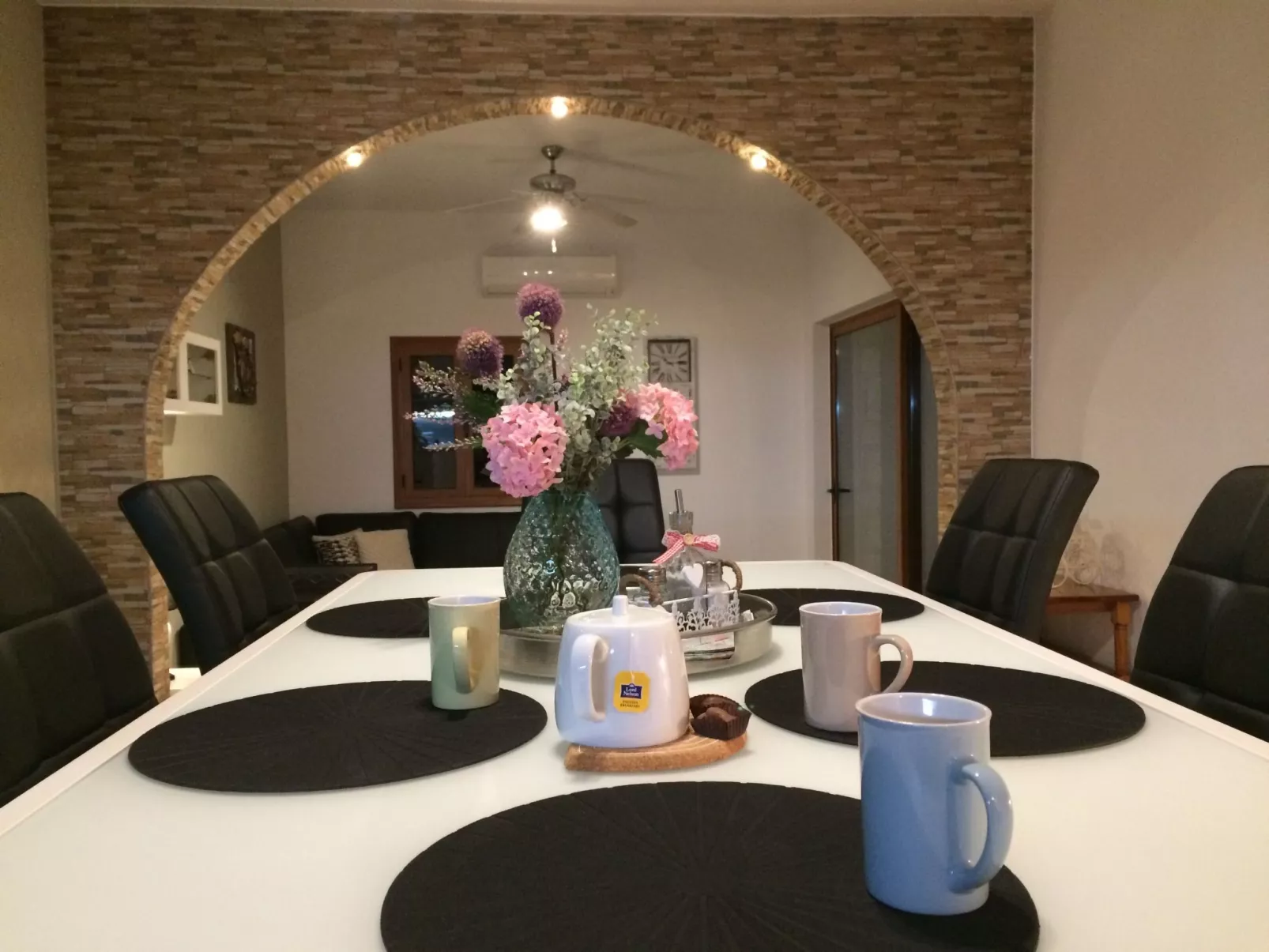 Villa Ypsilon - Image-tags.info