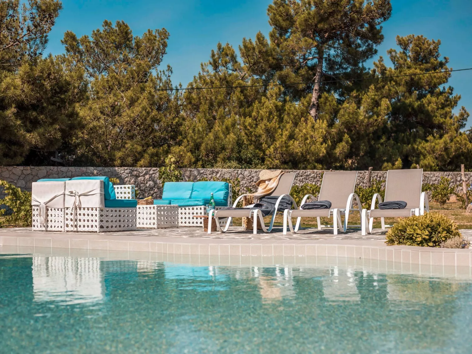 Emarmene - Dein Schicksal - Buiten