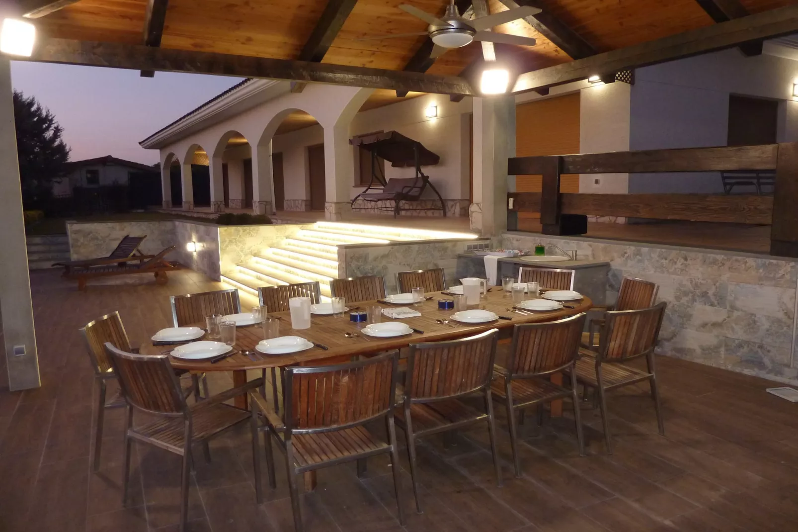 Vivalidays Villa Kiros - Terrasbalkon
