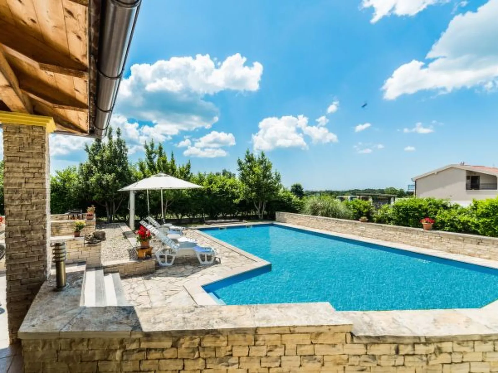 Villa Ana with large pool - Image-tags.info