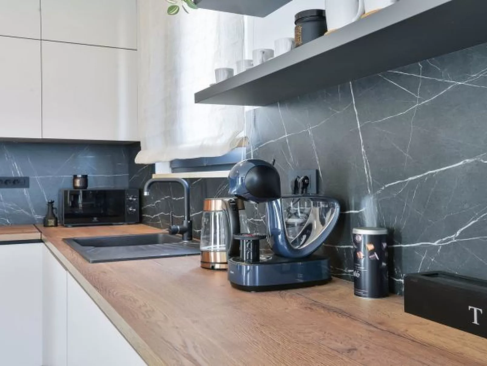 Villa Zariva with pool and panoramic mountain and - Image-tags.info