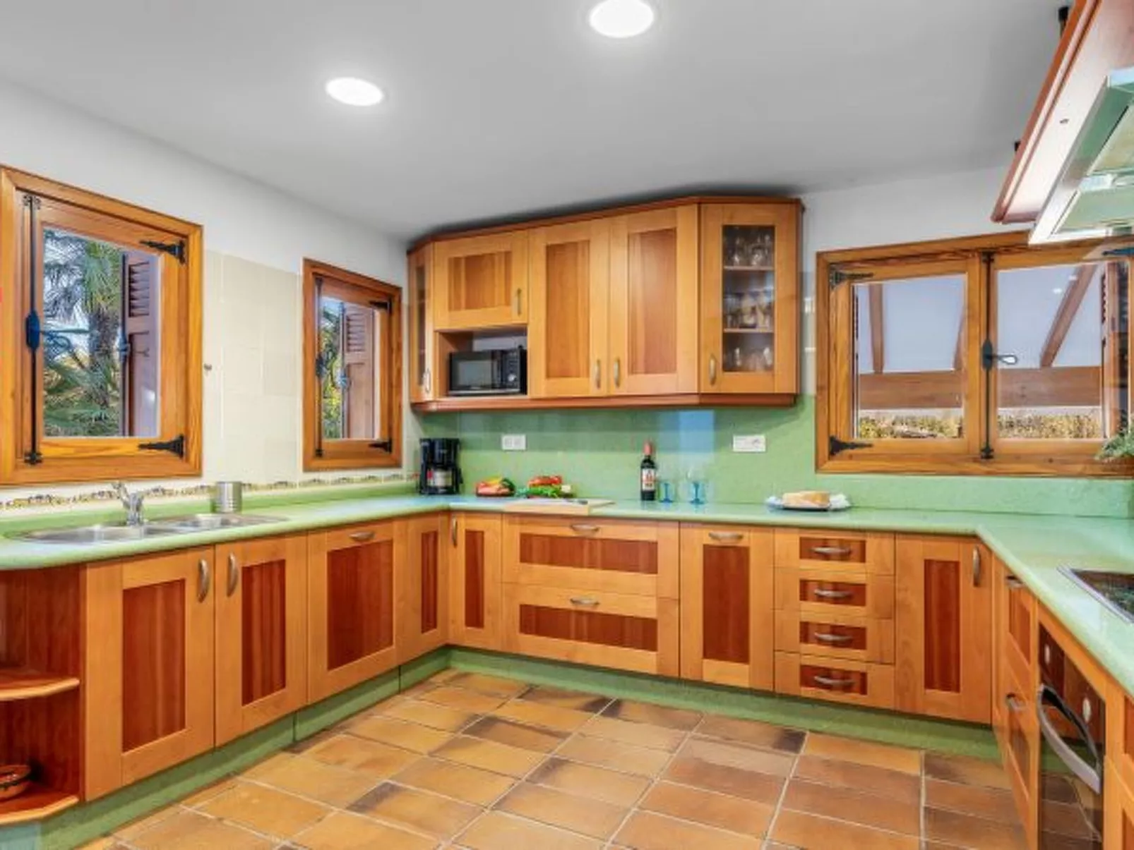 Villa Tropical - Plusholidays - Image-tags.info