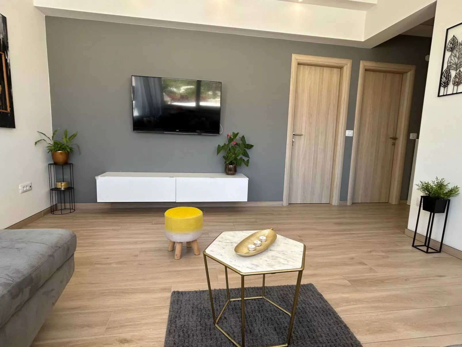 Diva mit privatem Pool - Binnen