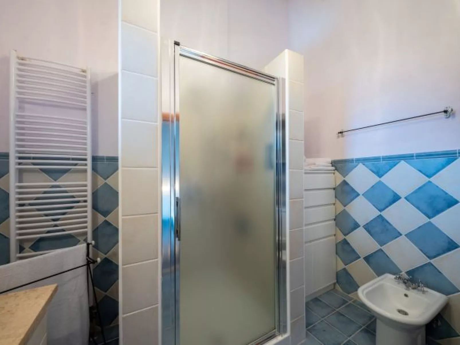 Villa Barotul with pool - Image-tags.info